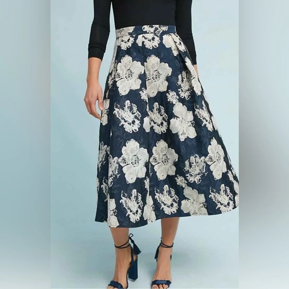 Anthropologie Eva Franco navy and white floral jacquard skirt - Picture 4 of 9